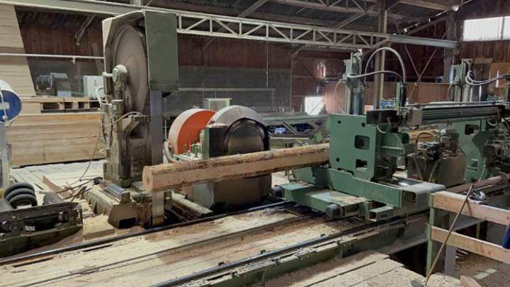 Sciage bois de charpente Entre-deux-Guiers